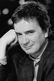 How tall is Dudley Moore?